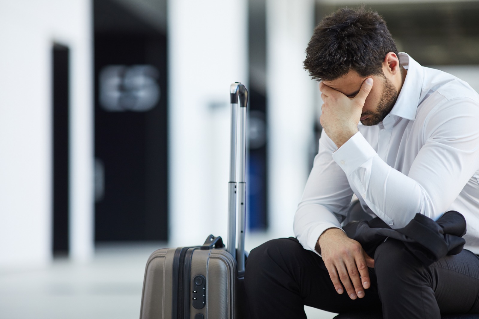 How To Deal With Jet Lag 7 Tips And Suggestions Solutions4Sleep A