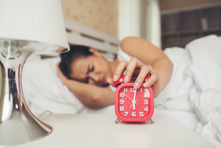 Troubled With Sleep Issues Expert Lists 10 Reasons For Poor Sleep Schedule